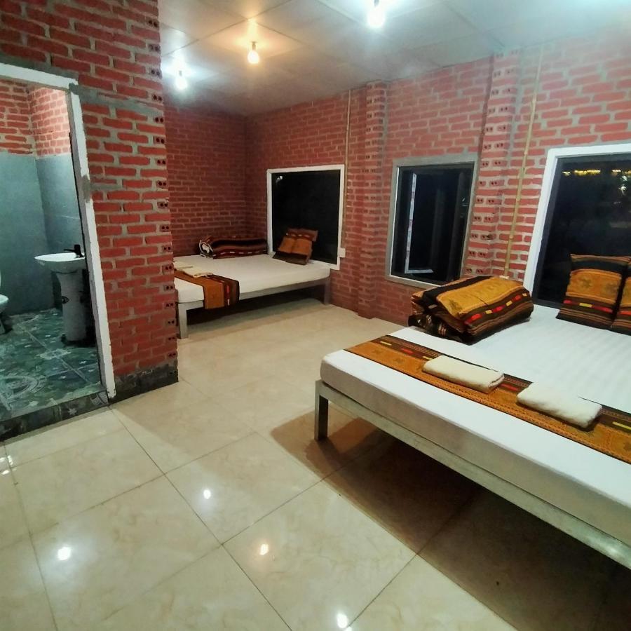 Du Gia Homestay Friendly Làng Cac Exterior foto